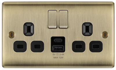NEXUS METAL ANTIQUE BRASS DOUBLE SWITCHED 13A POWER SOCKET WITH USB CHARGING - USB A + C (12W)