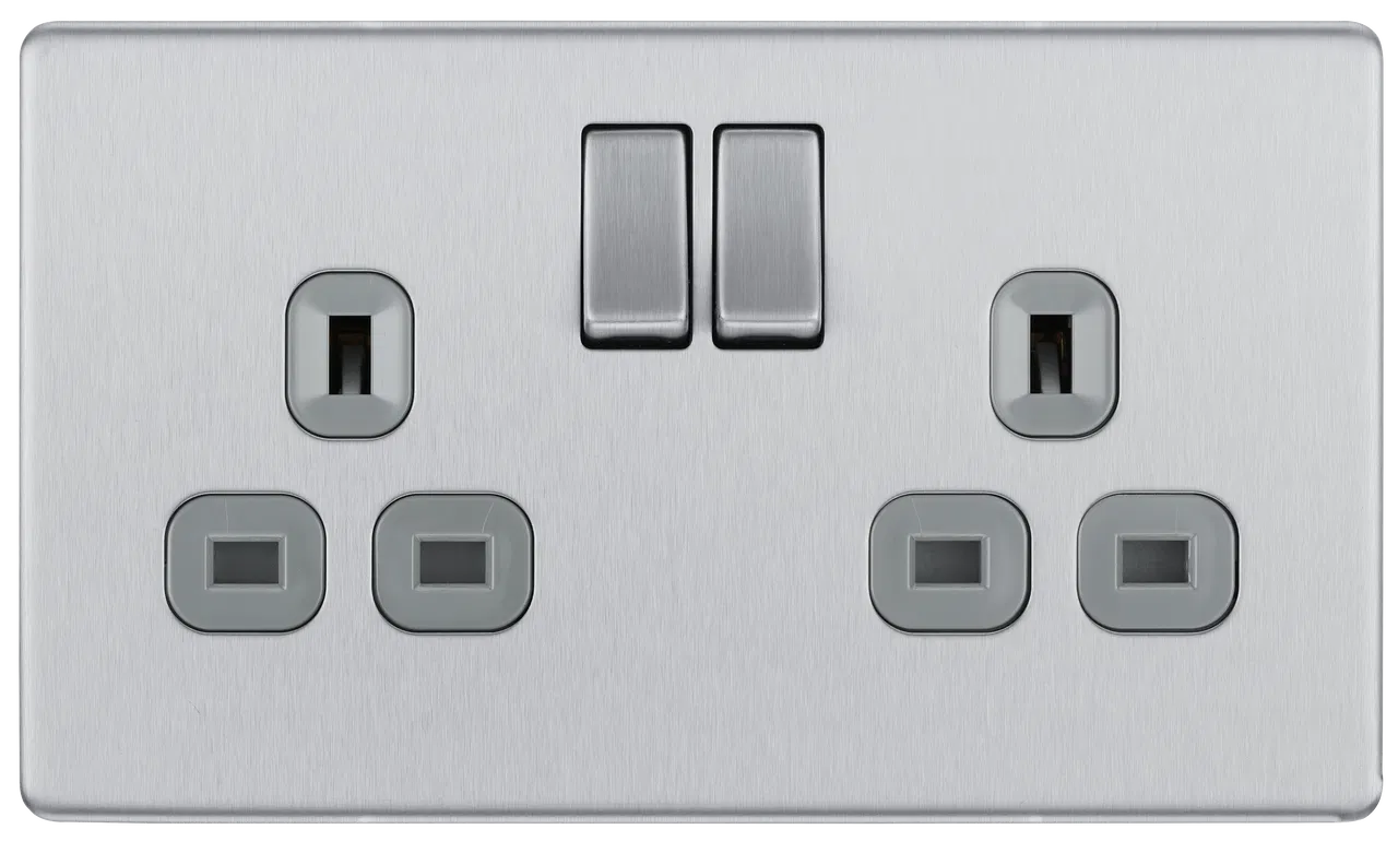 SCREWLESS FLATPLATE BRUSHED STEEL DOUBLE SWITCHED 13A POWER SOCKET WITH USB CHARGING - 2X USB SOCKETS (3.1A)