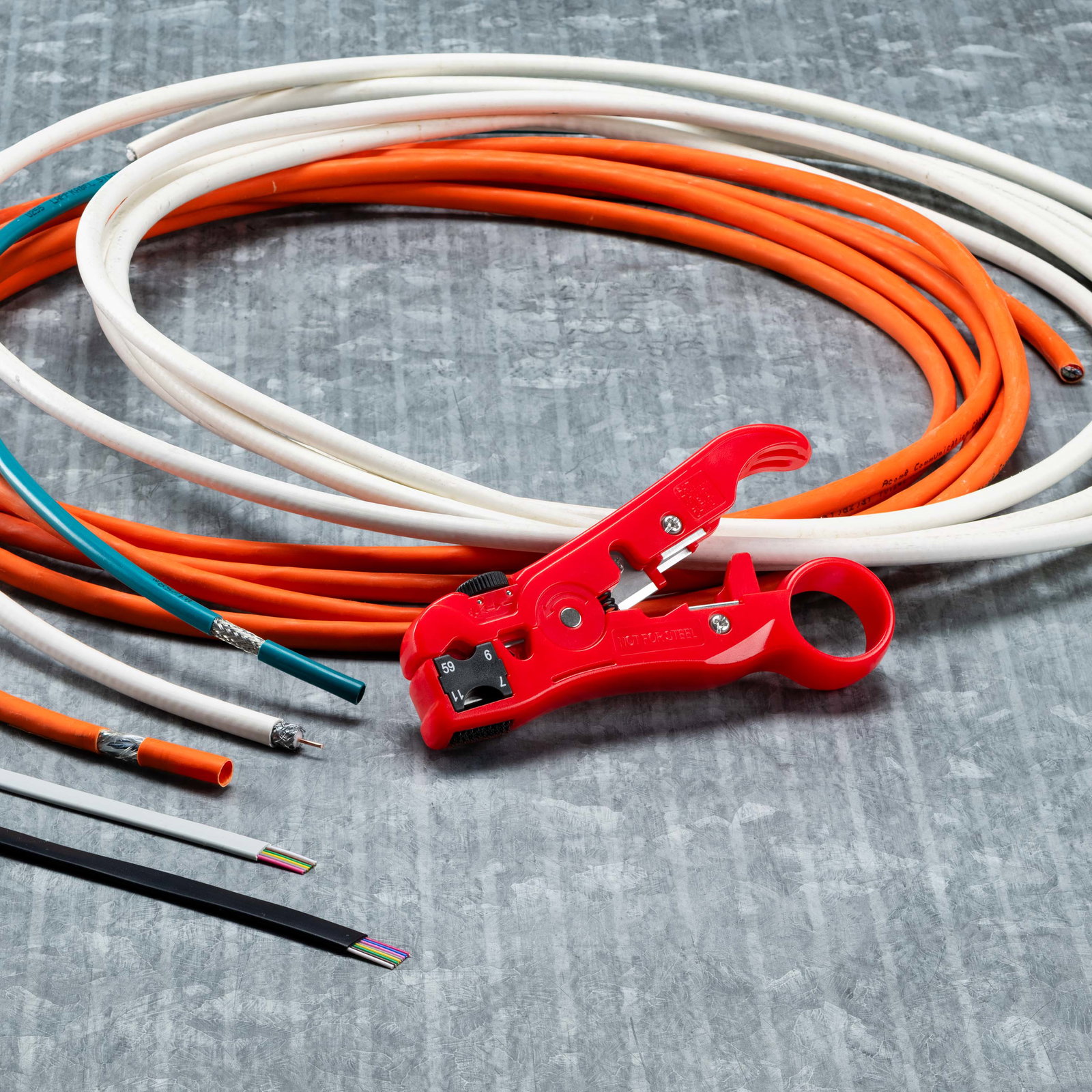 KNIPEX 16 60 06 SB Wire Stripping Tool for coax and data cable  125 mm – Image 5 of 7