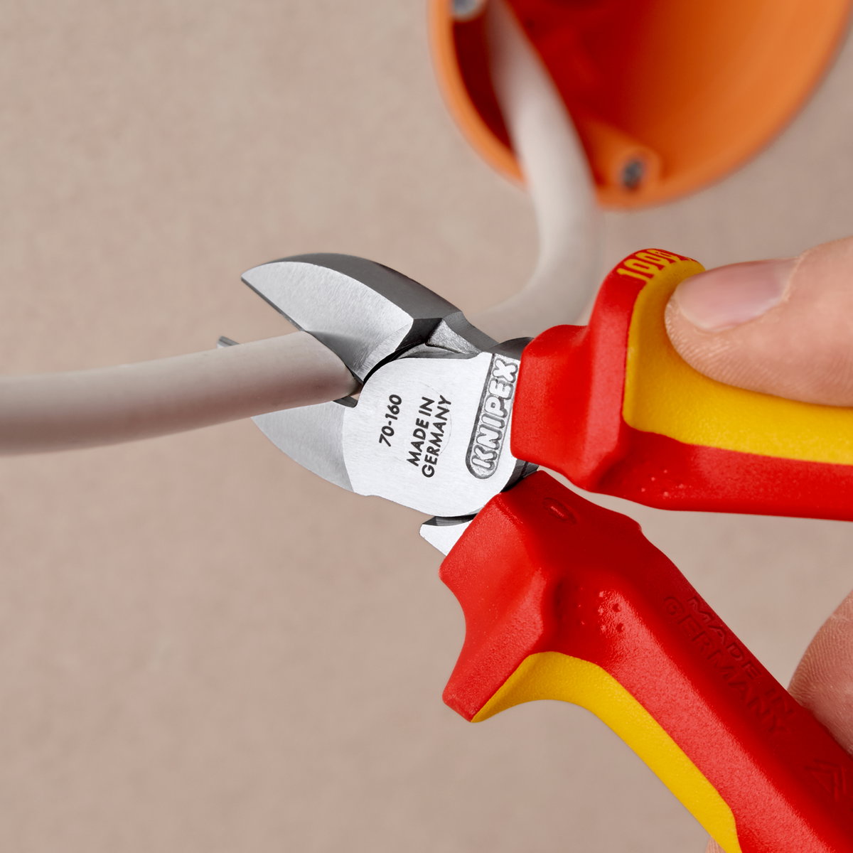 KNIPEX 70 06 160 T Diagonal Cutter insulated with multi-component grips, VDE-tested with integrated insulated tether attachment point for a tool tether chrome-plated 160 mm – Image 3 of 6