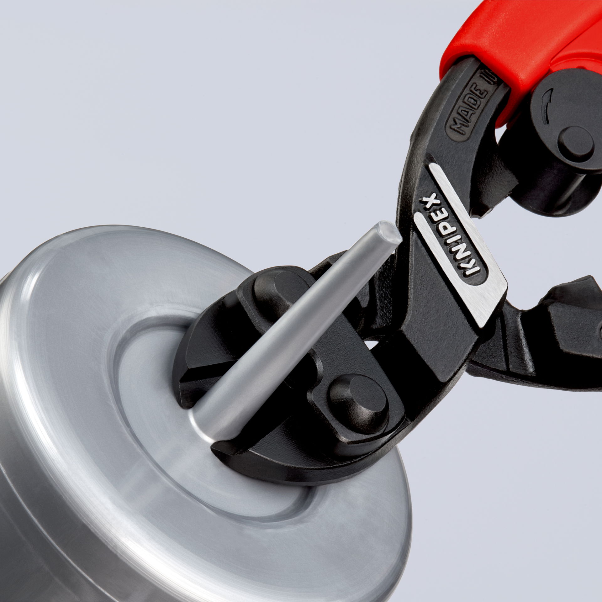 KNIPEX 72 62 200 High Leverage Flush Cutter for soft metal and plastic with slim multi-component grips black atramentized 200 mm – Image 5 of 7