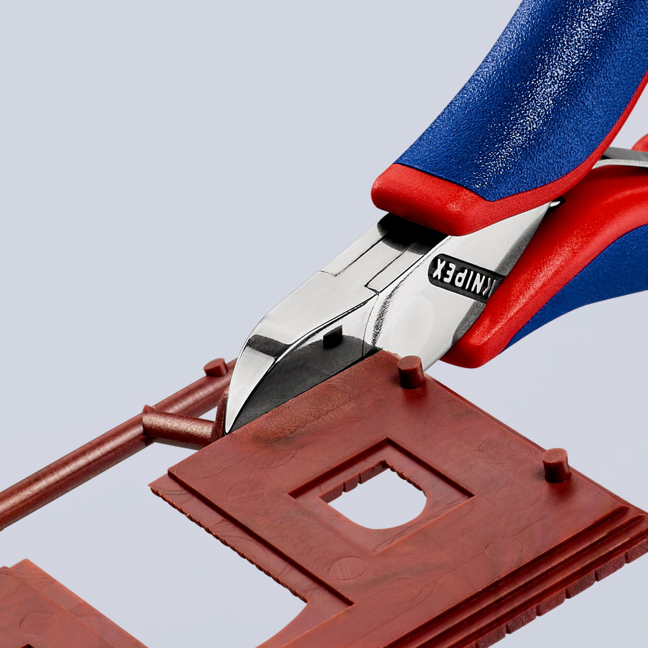KNIPEX 77 22 115 Electronics Diagonal Cutter with box joint with multi-component handles 115 mm – Image 3 of 5
