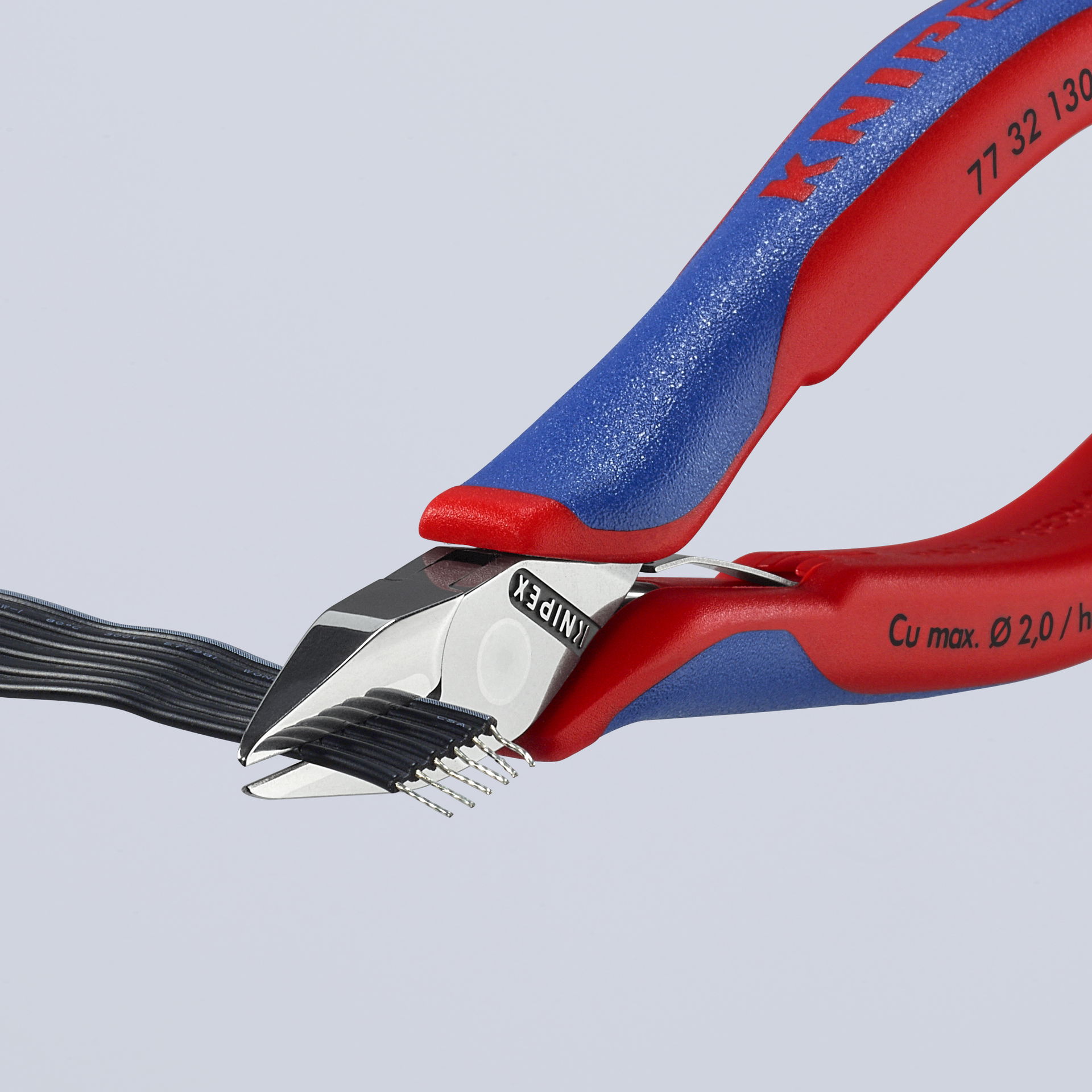 KNIPEX 77 32 130 Electronics Diagonal Cutter with box joint with multi-component handles 130 mm – Image 3 of 4