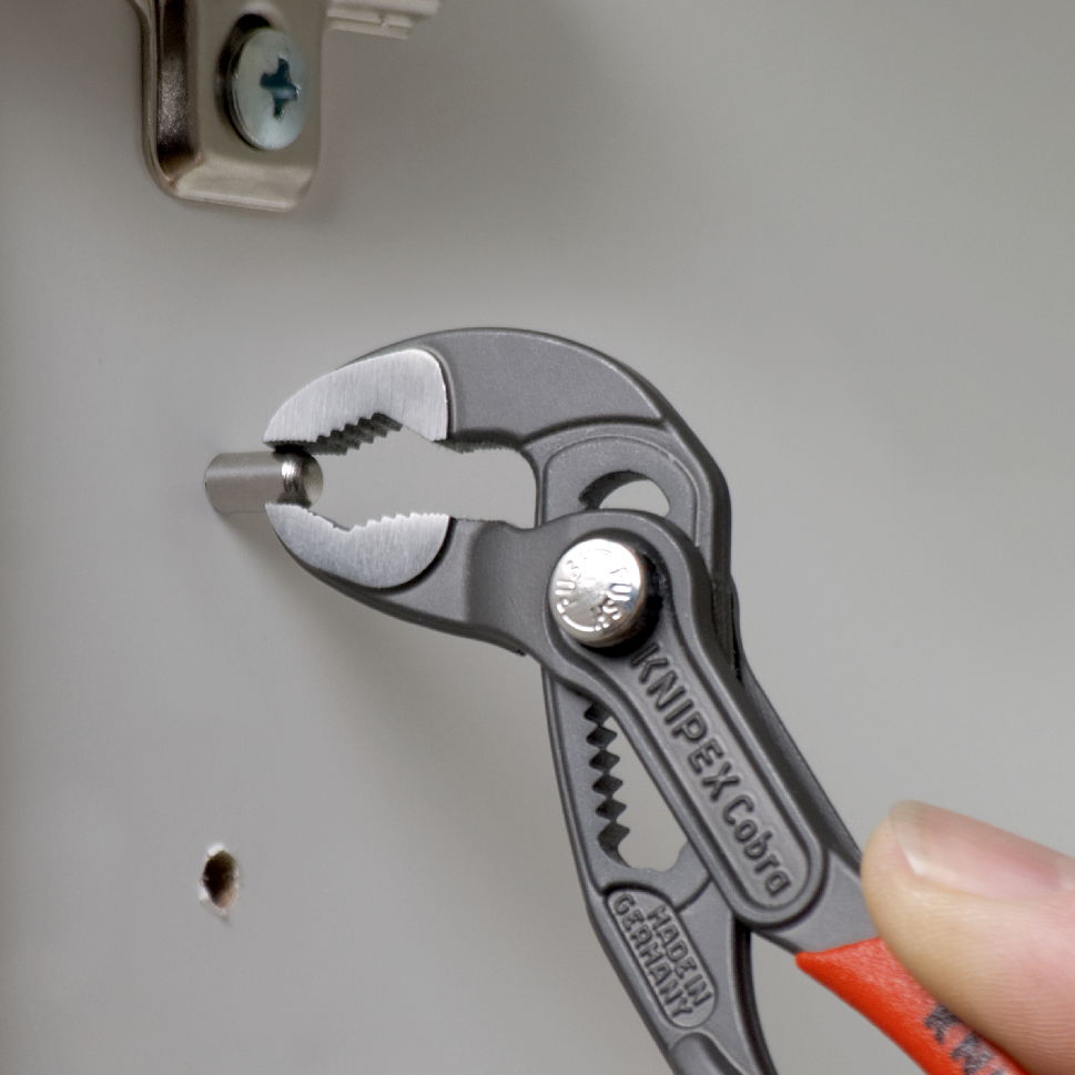 KNIPEX 87 01 125 Cobra® High-Tech Water Pump Pliers with non-slip plastic coating grey atramentized 125 mm – Image 3 of 6