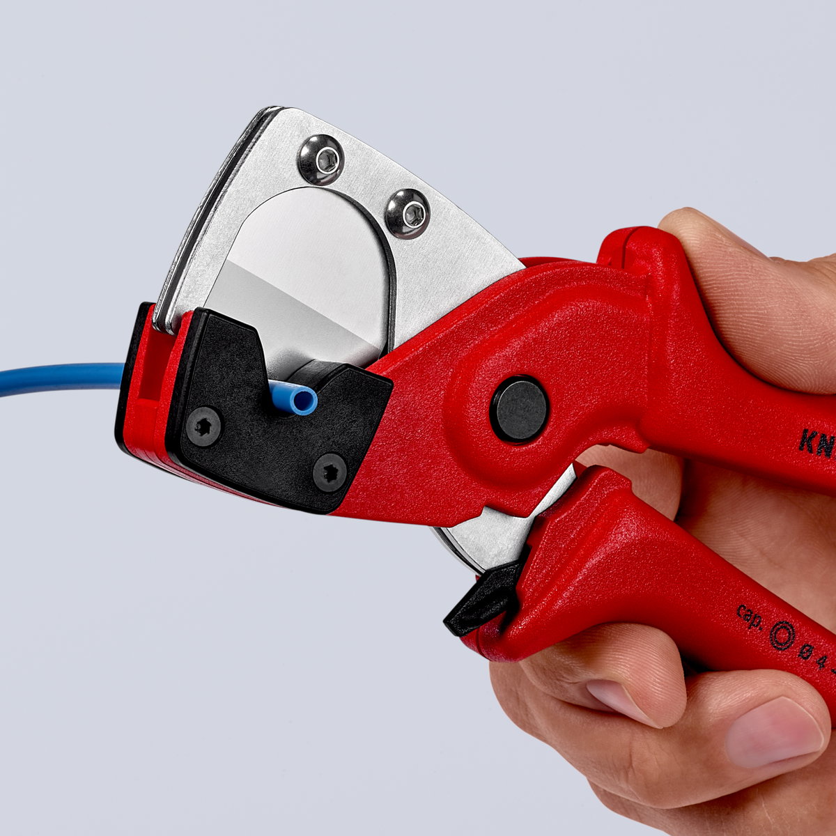KNIPEX 90 10 185 Pipe cutter for multilayer and pneumatic hoses glass fibre reinforced plastic handles 185 mm – Image 5 of 7