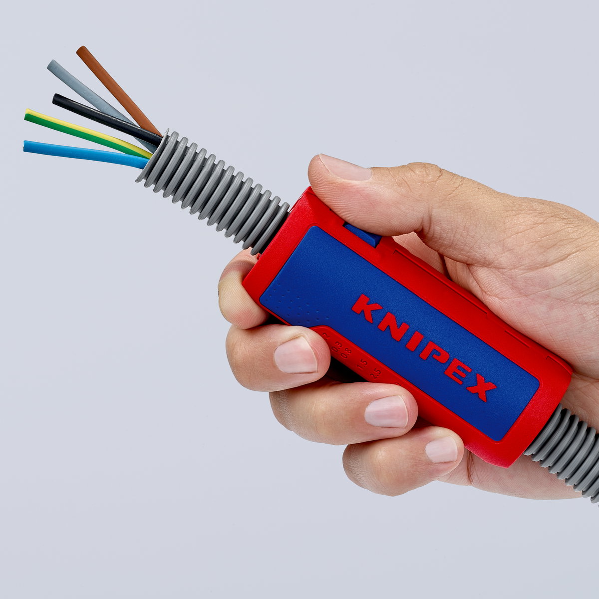 KNIPEX 90 22 02 SB TwistCut® Corrugated Pipe Cutter 100 mm – Image 6 of 10