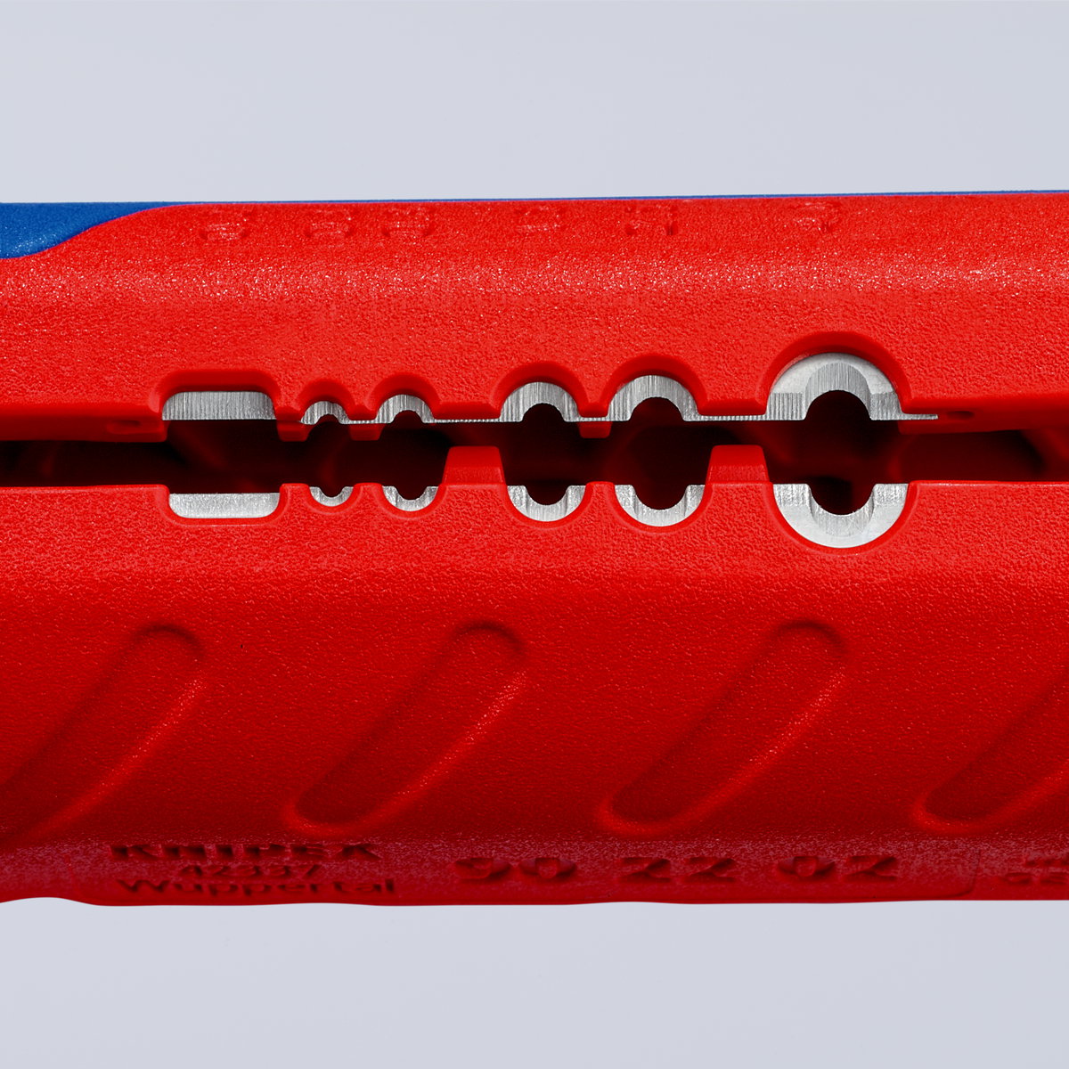 KNIPEX 90 22 02 SB TwistCut® Corrugated Pipe Cutter 100 mm – Image 8 of 10