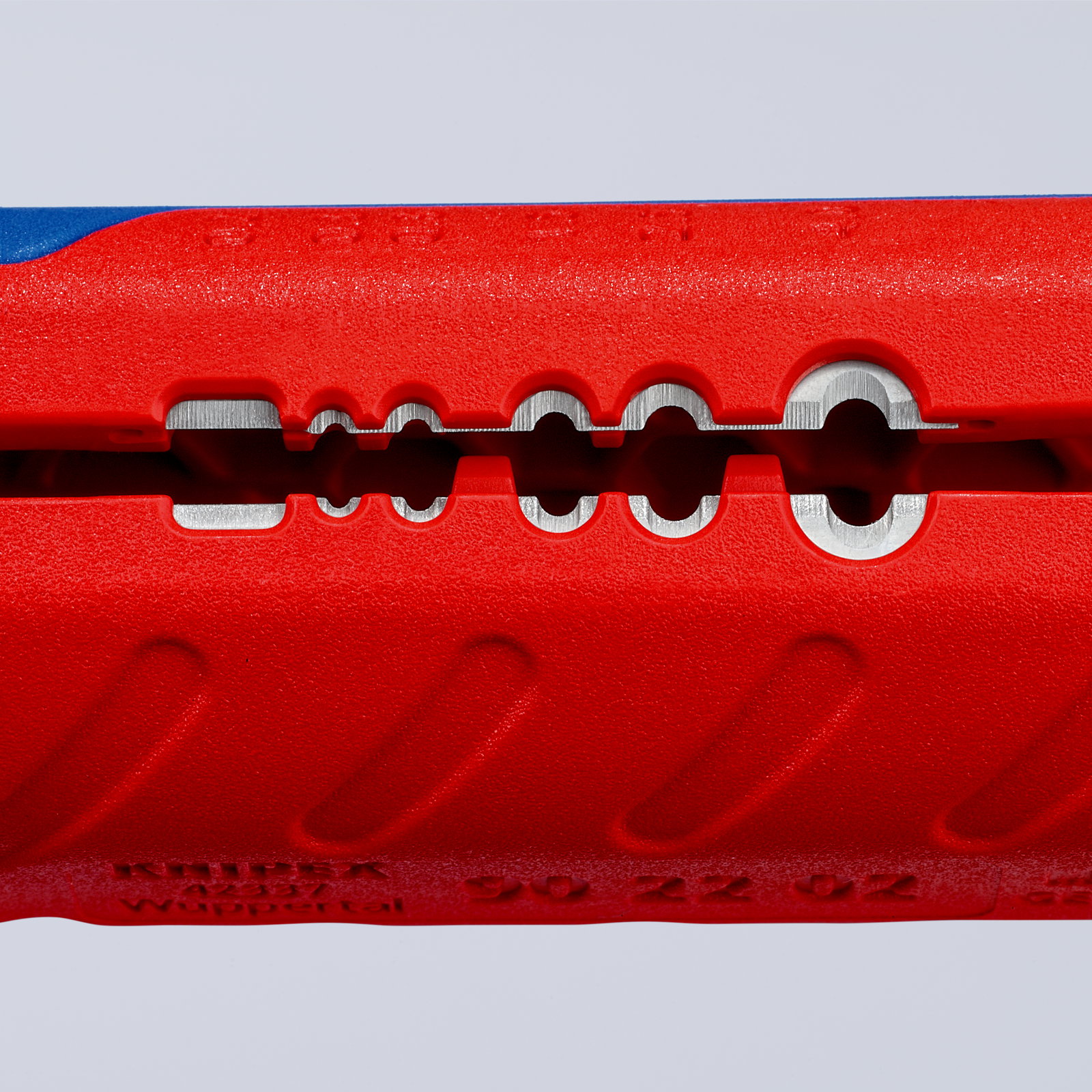 KNIPEX 90 22 02 SB TwistCut® Corrugated Pipe Cutter 100 mm – Image 8 of 10