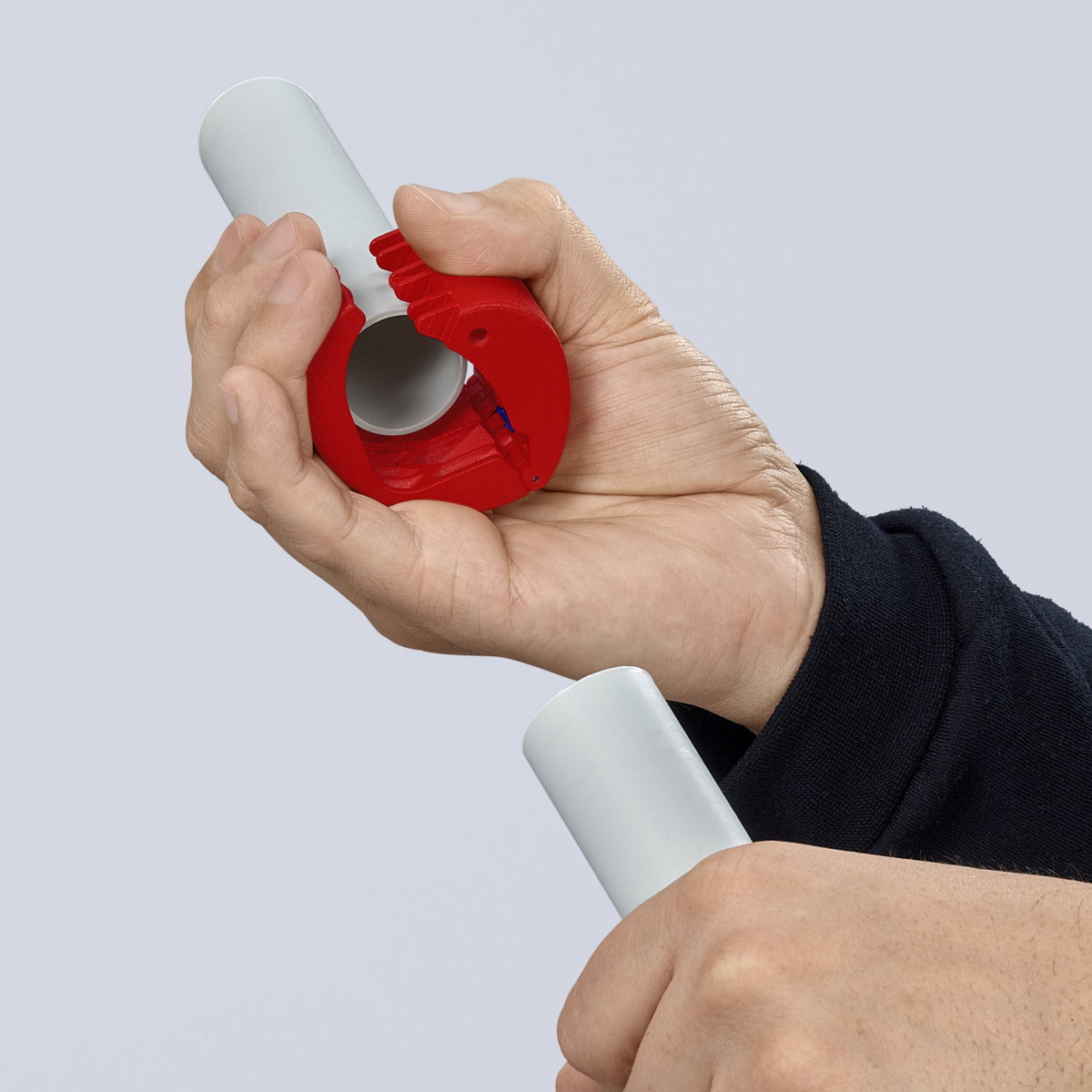 KNIPEX 90 22 10 BK BiX® Cutter for plastic pipes and sealing sleeves 72 mm – Image 4 of 5