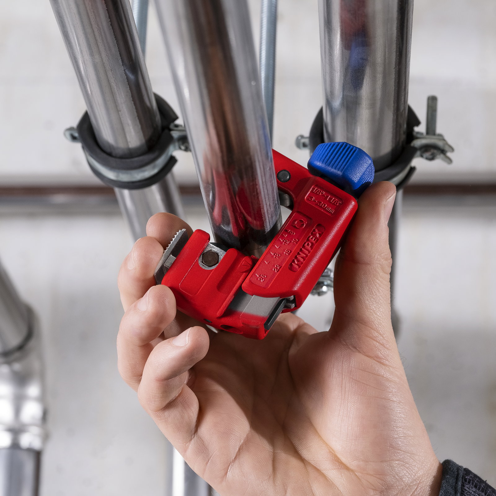 KNIPEX 90 31 01 TubiX® S Pipe cutter 77 mm – Image 2 of 7