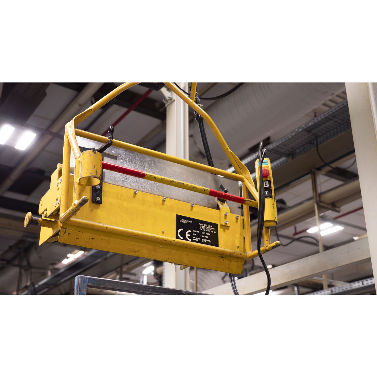 Spring return contact block - 2 NC - base mounting – Image 8 of 9