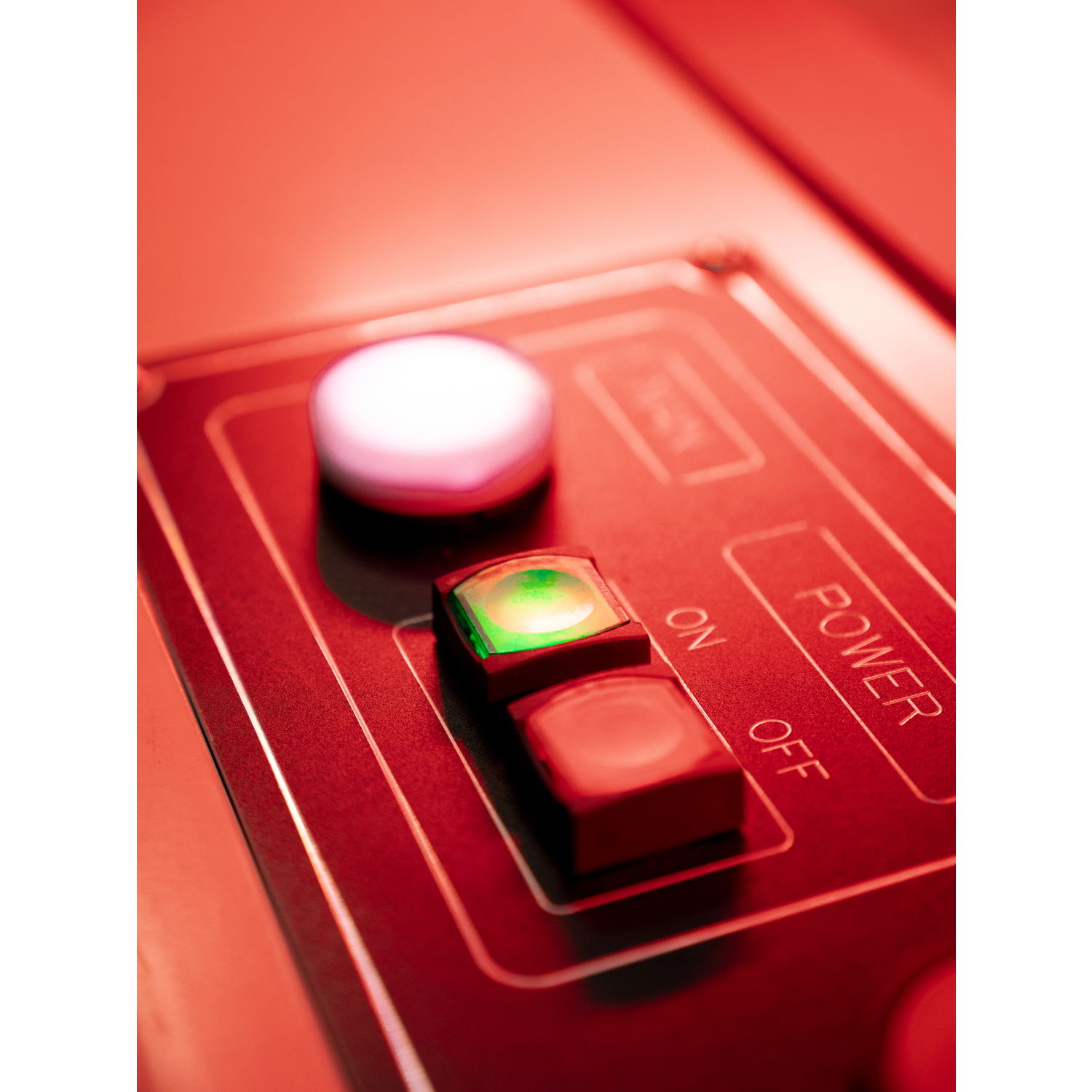 Plug-in socket adaptor – Image 2 of 4
