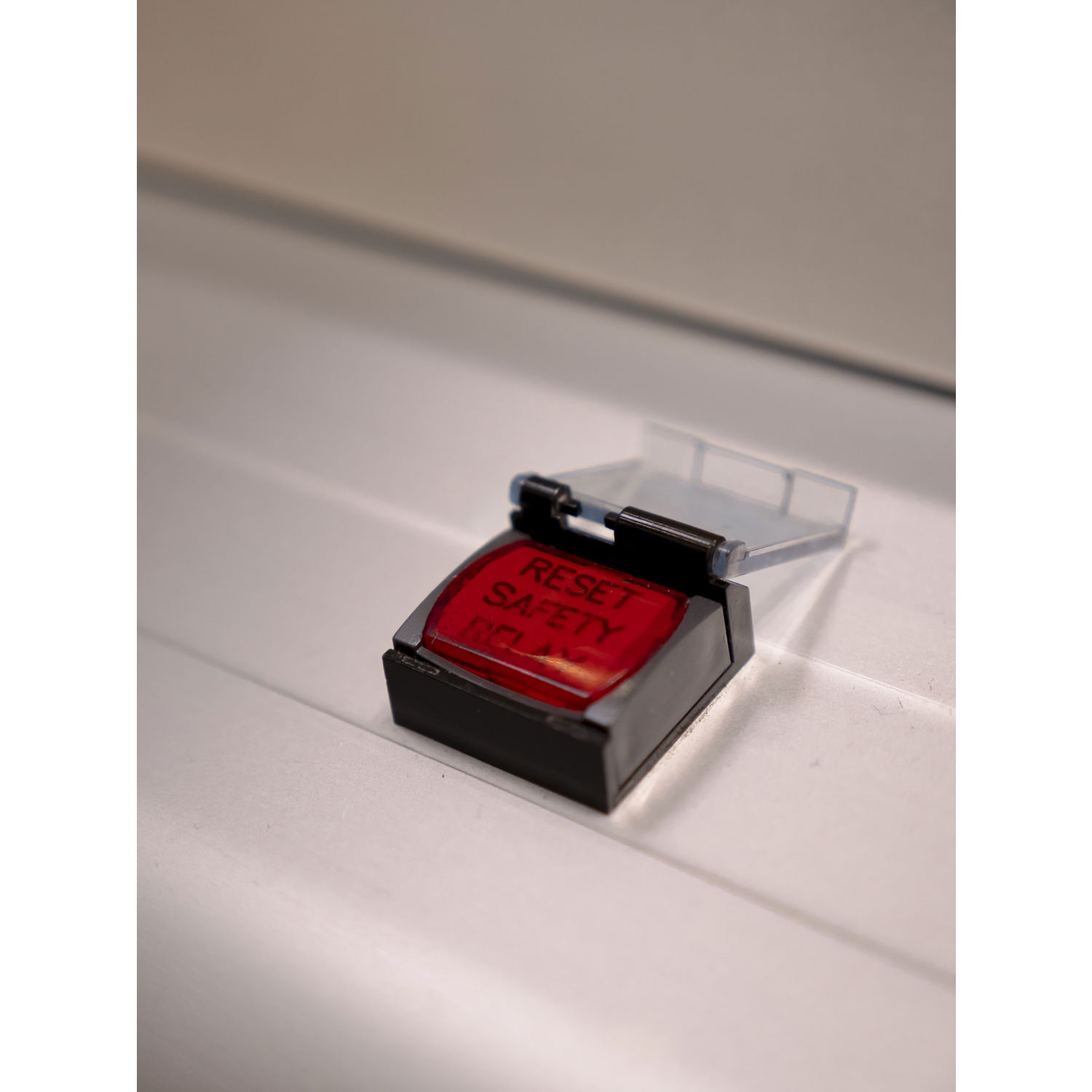 Rectangular green complete pilot light Ø16 with integral LED 12...24V – Image 2 of 4