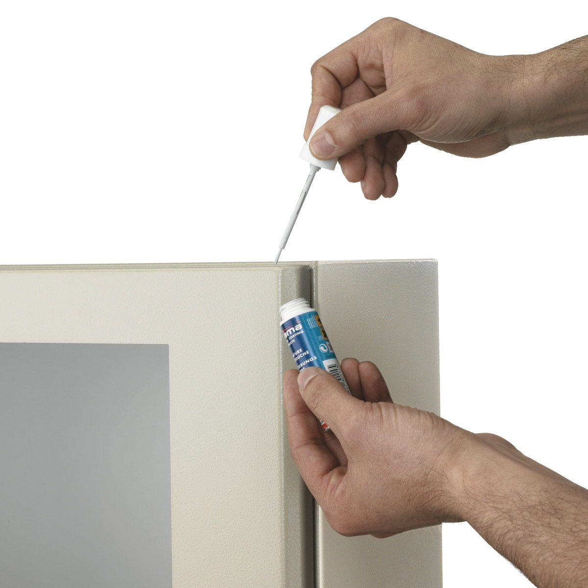 Paint for touching up with a brush. Colour RAL 7035. Air drying