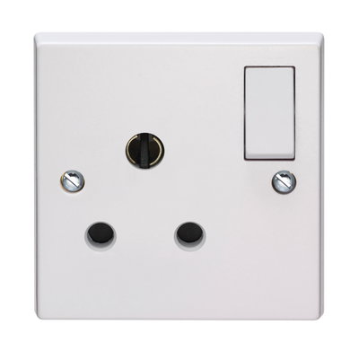 15A 1 Gang Single Pole Round 3 Pin Shuttered Socket