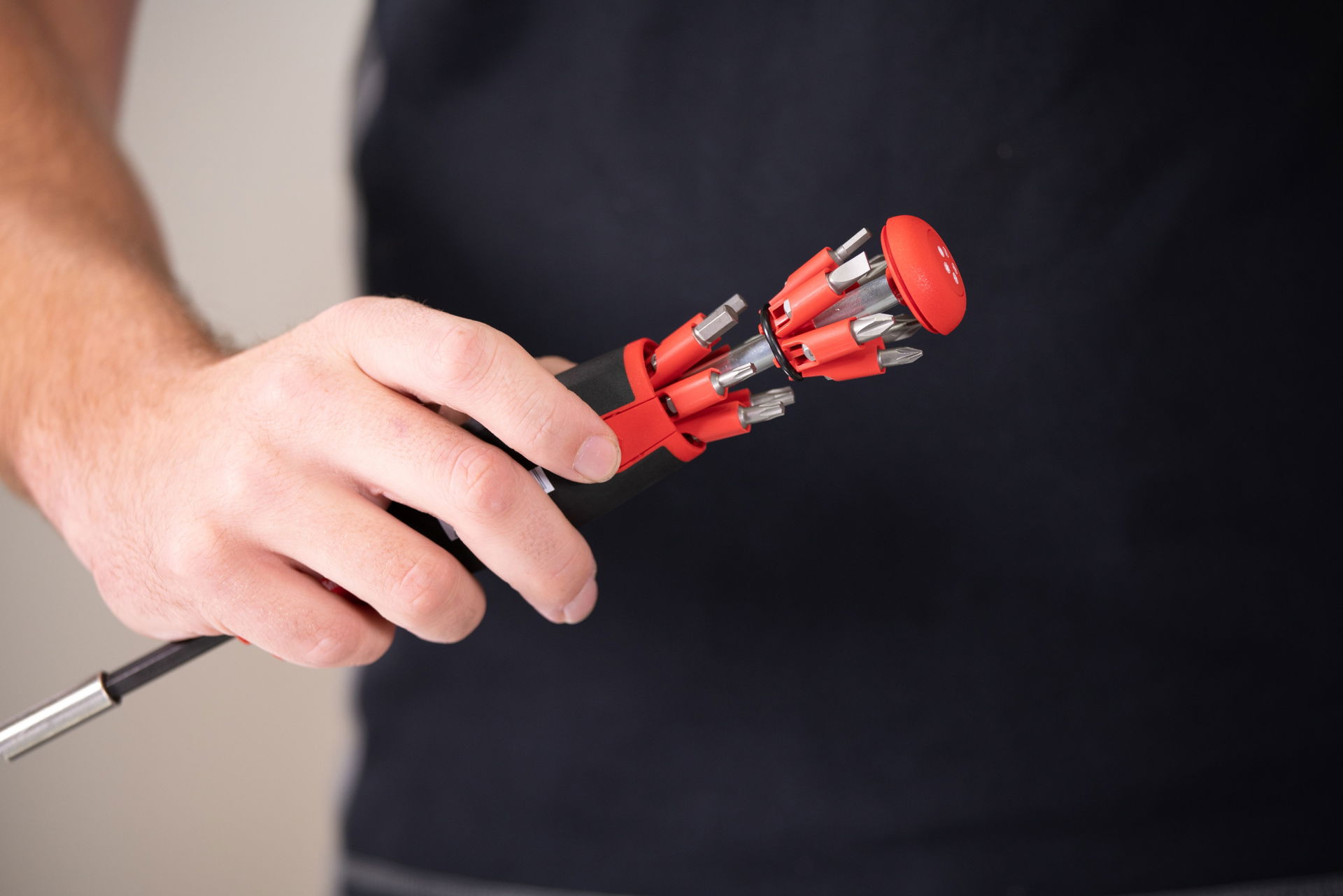 Wiha Screwdriver with bit magazine LiftUp 25 magnetic Mixed with 12 bits, 1/4" (38600) – Image 7 of 11