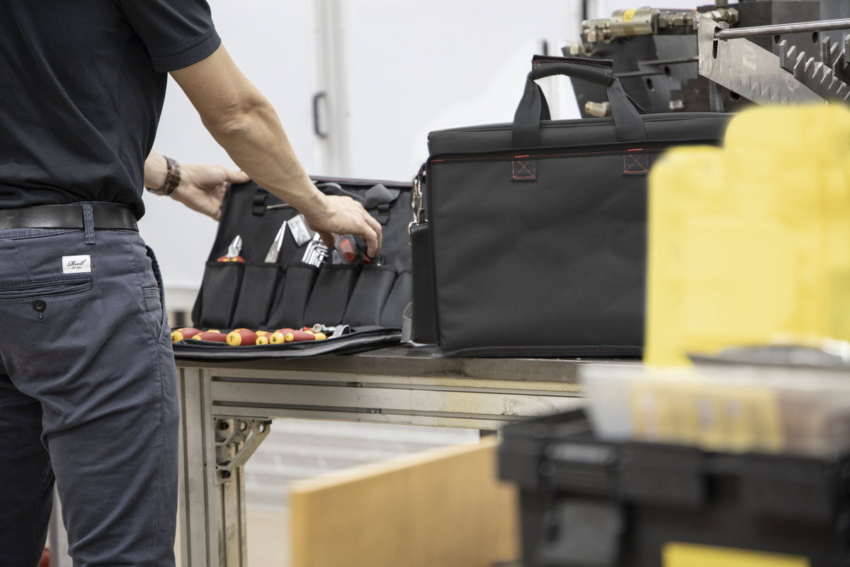 Wiha Tool set service technician assorted 30-pcs. incl. bag (43879) – Image 7 of 11