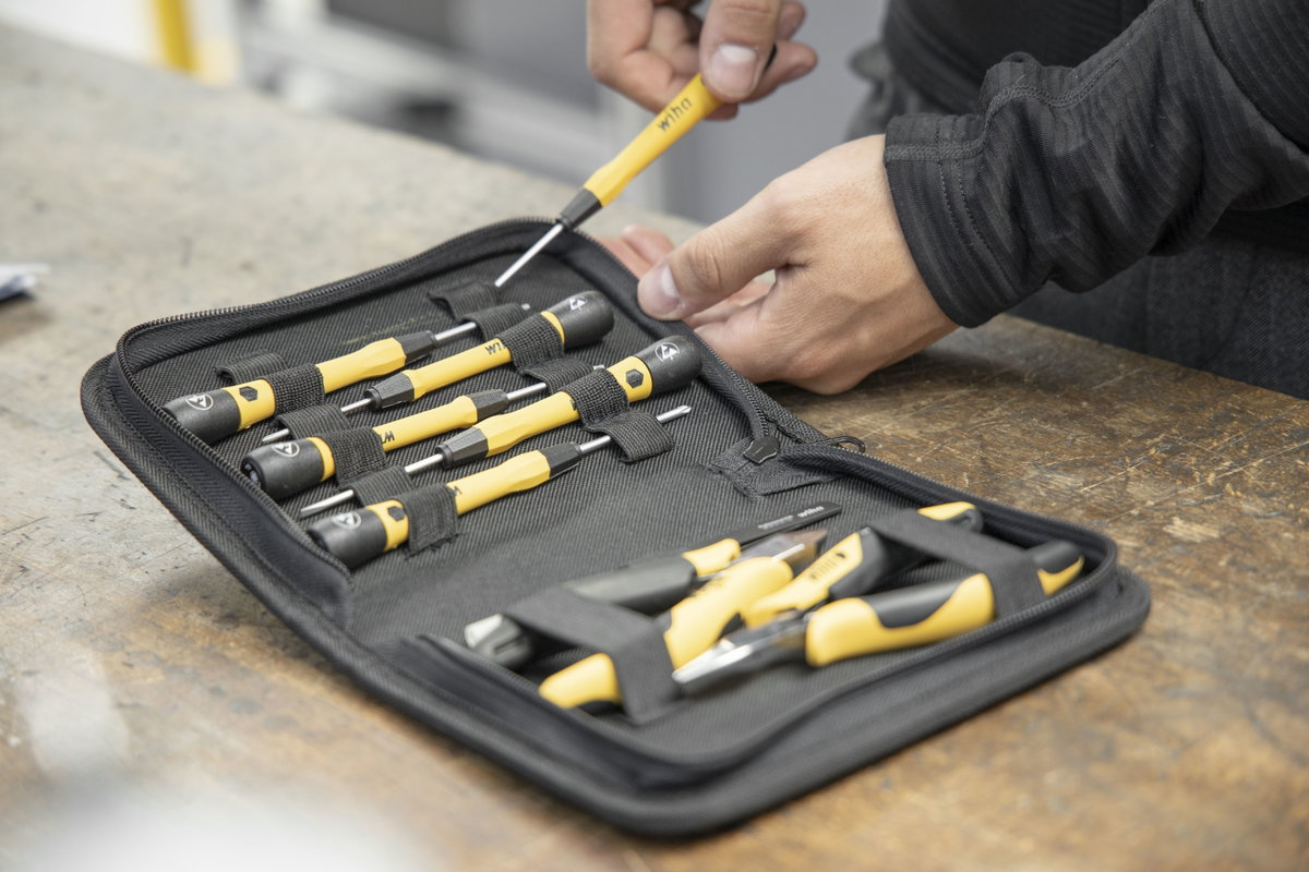 Wiha Tool set ESD Pliers, screwdriver, tweezers, 10-pcs. incl. tool pouch (43994) – Image 8 of 13