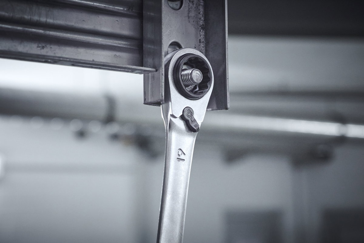 Wiha Double ring ratchet wrench 4in1 switchable 17 mm (45421) – Image 5 of 12