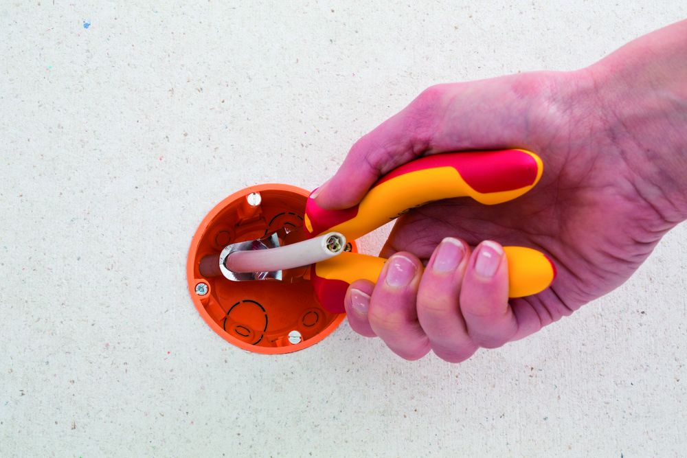 Wiha Installation pliers TriCut Professional electric 170 mm, 7" (38552) – Image 8 of 15