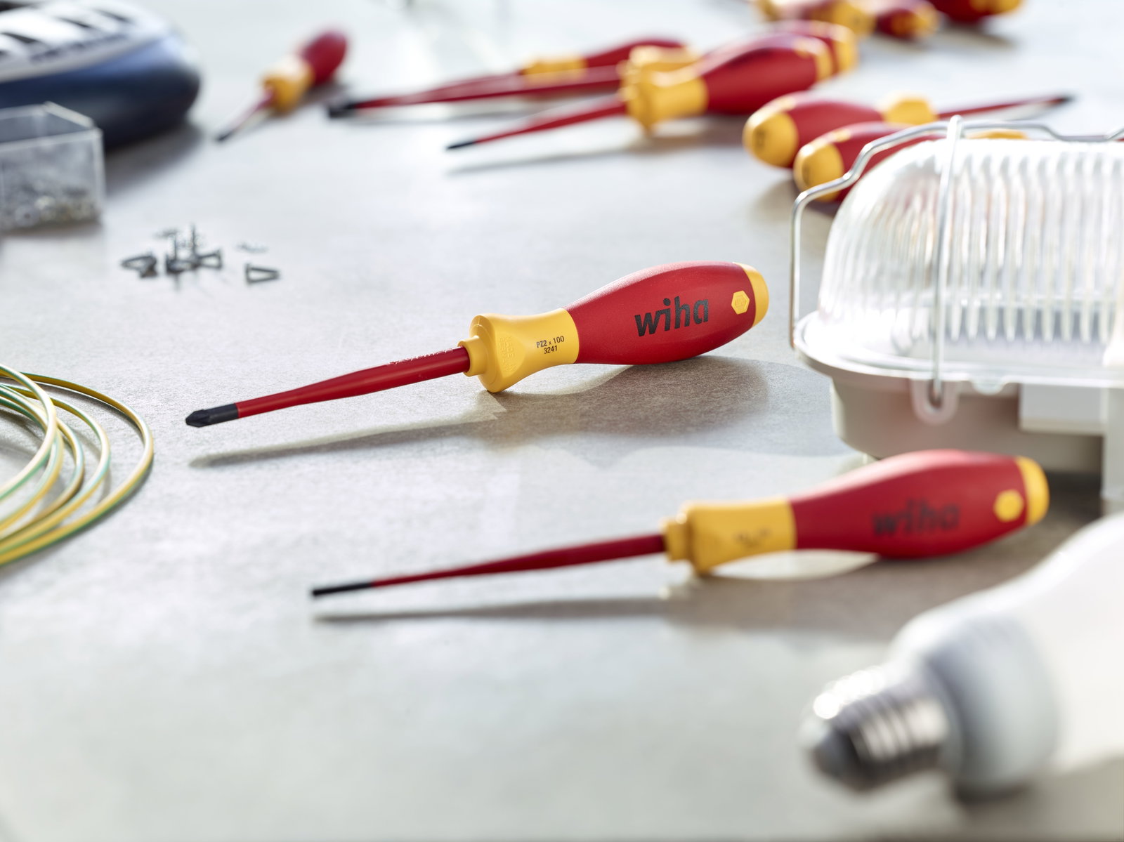 Wiha Screwdriver SoftFinish® electric slimFix Pozidriv PZ2 x 100 mm (35396) – Image 5 of 7