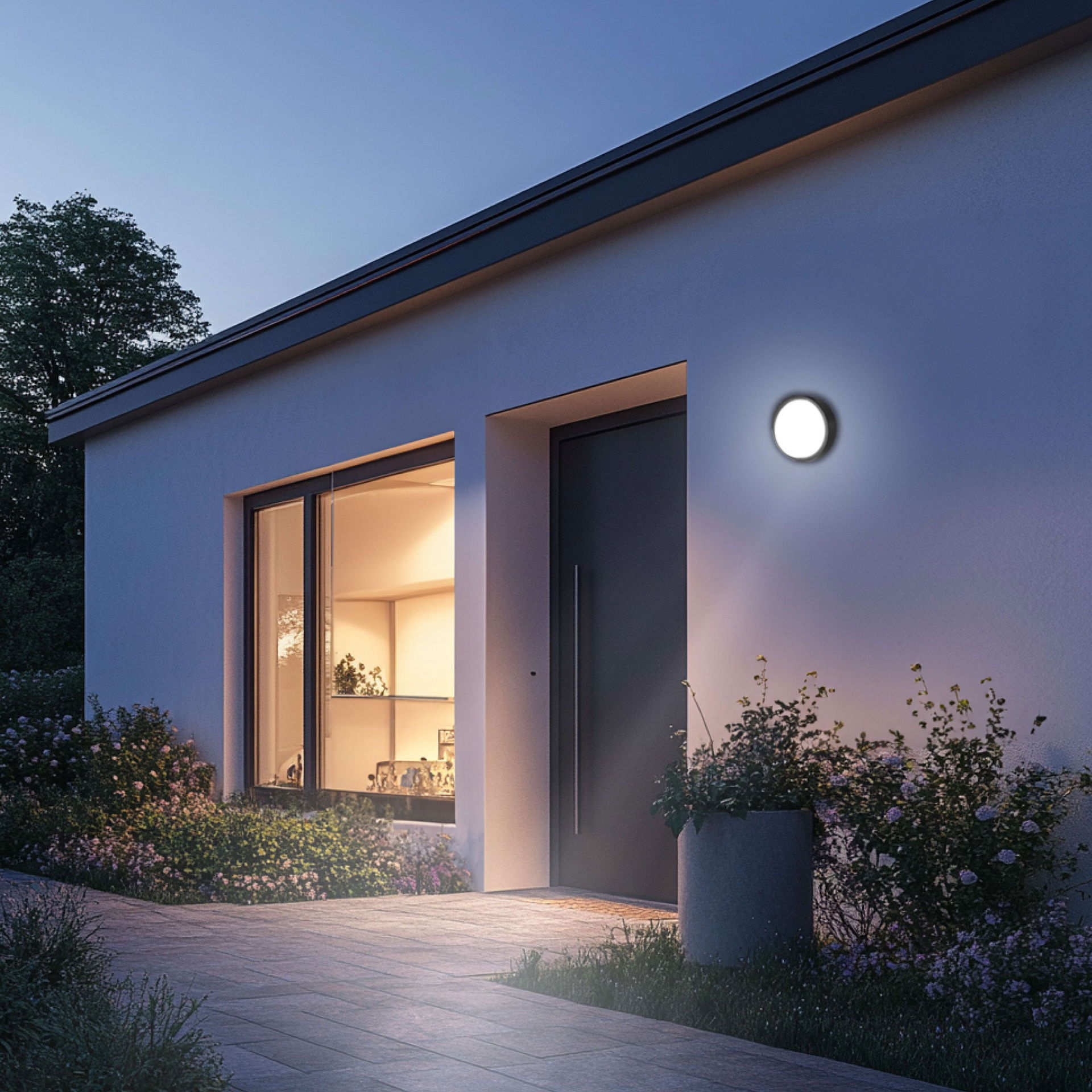 Luceco Liptus Decorative Outdoor Bulkhead Wall  Light with Colour Change (CCT), LED Exterior Lighting, Black, 220mm, IP65, 15W, 1350lm