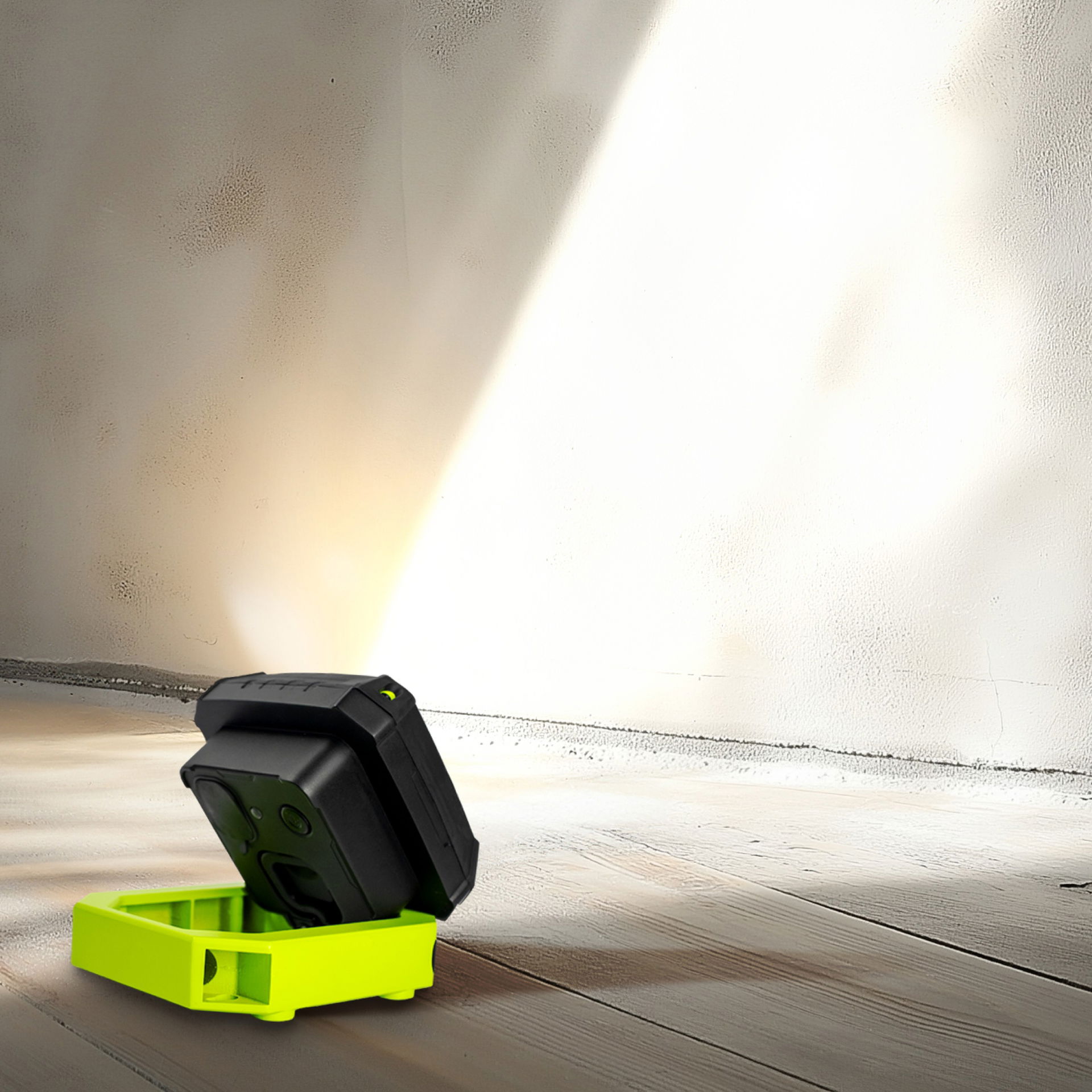 Luceco Compact Magnetic Work Light, 7.5W