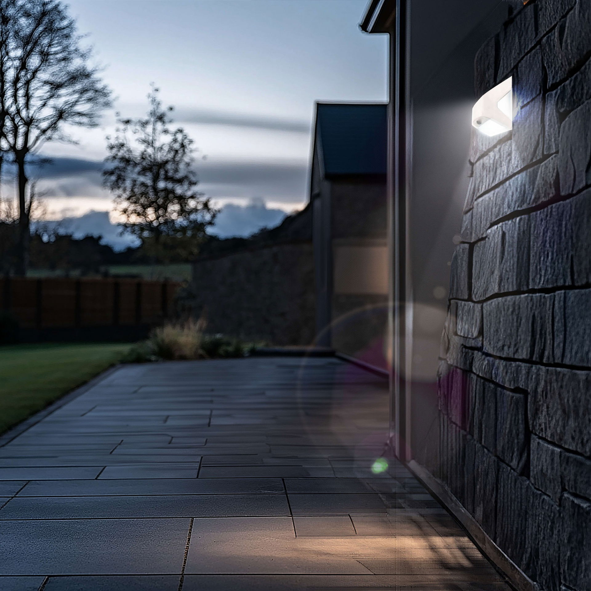 Luceco Prysm Decorative Outdoor Solar Wall Light with PIR Motion Sensor and USB Charging Port, LED Exterior Lighting, White, IP54, 3W, 300lm, 4000K